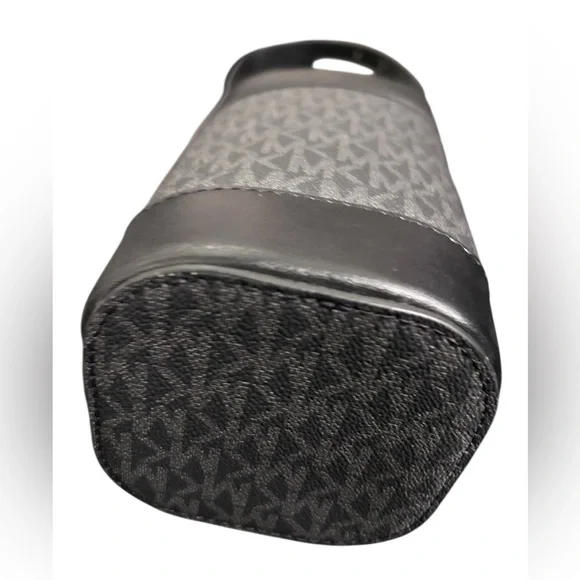 Michael Kors Black and white wine bottle Bag - Picture 3 of 5